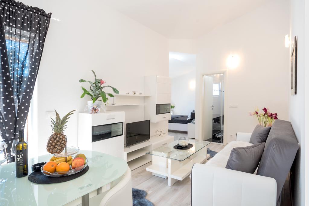 Apartment Antonio Baška Voda Exteriér fotografie